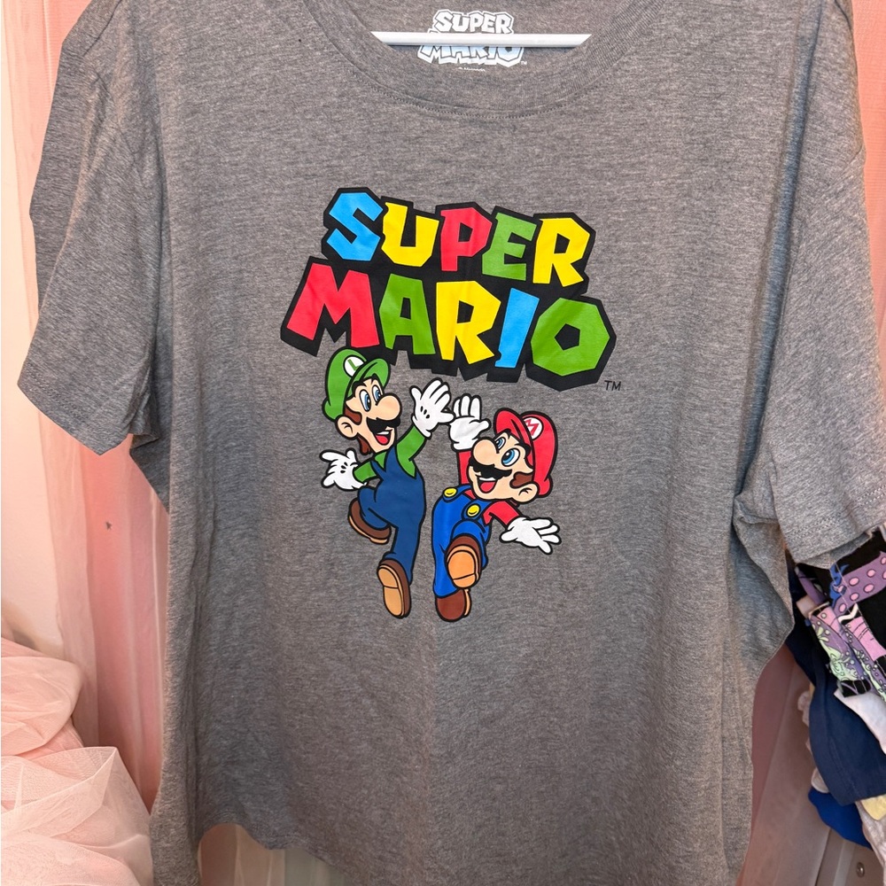 Super Mario Graphic T-Shirt
